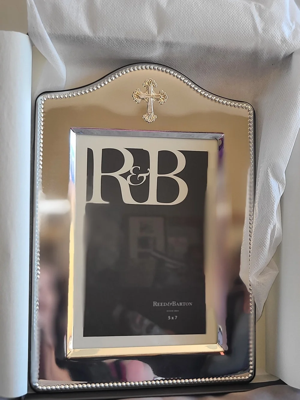 Reed & Barton Silver Beaded Cross 5x7 Picture Frame...... New in Orginal Box